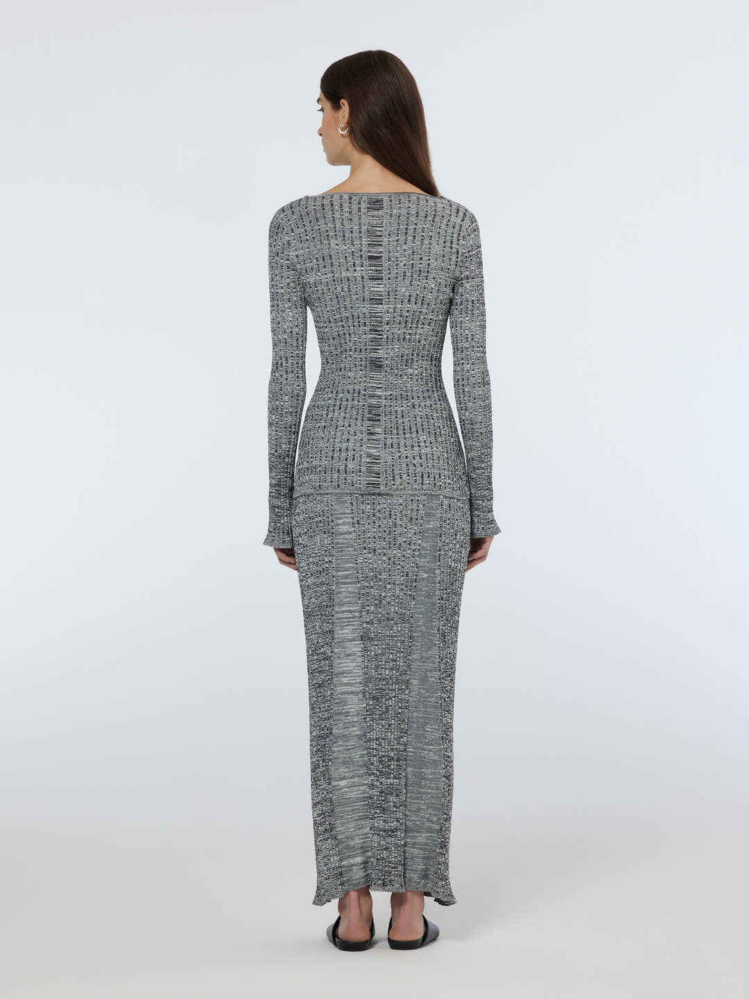 Ribbed knitted pullover