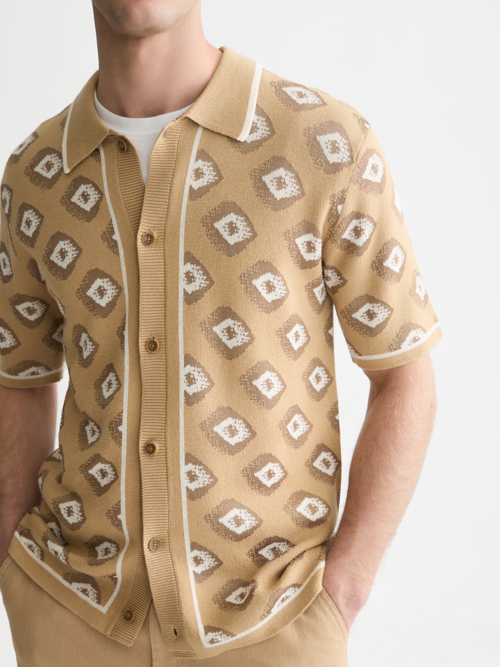 Jacquard knitted short sleeved shirt