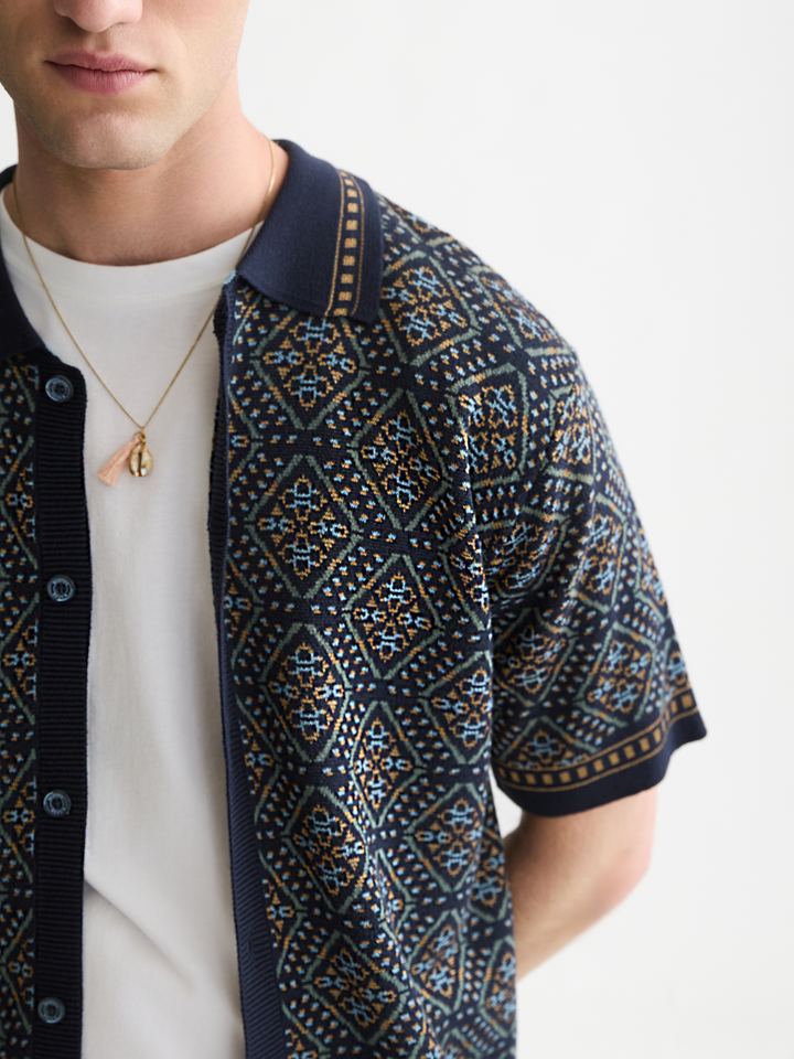 Jacquard knitted short sleeved shirt