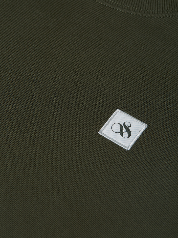 Seasonal core logo badge regularfit sweatshirt