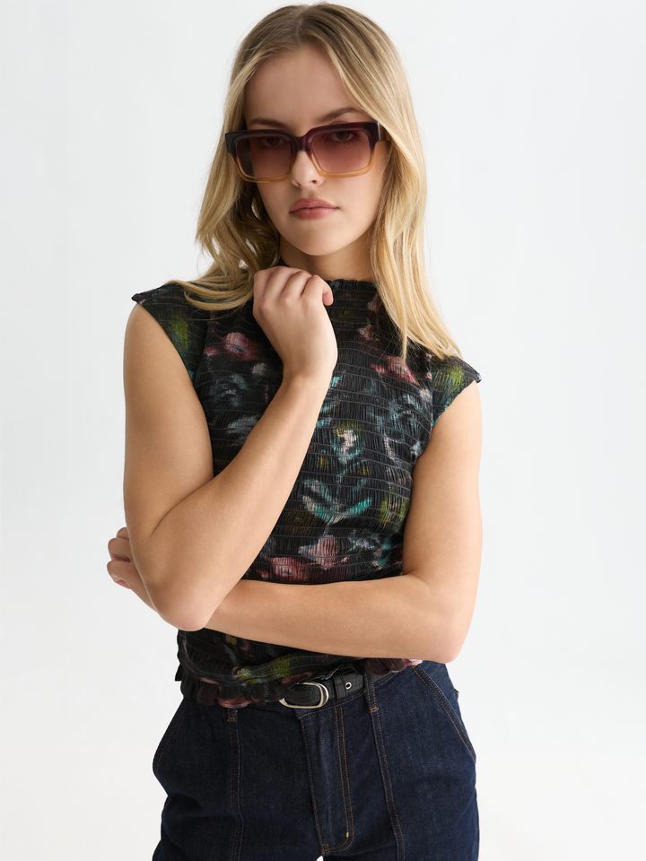 Printed smocked short-sleeved top