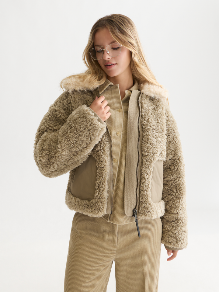 Faux fur short jacket