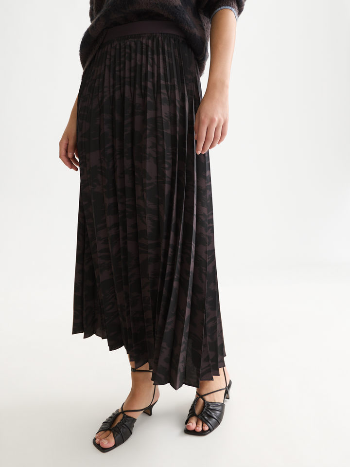 Printed pleated ankle length skirt