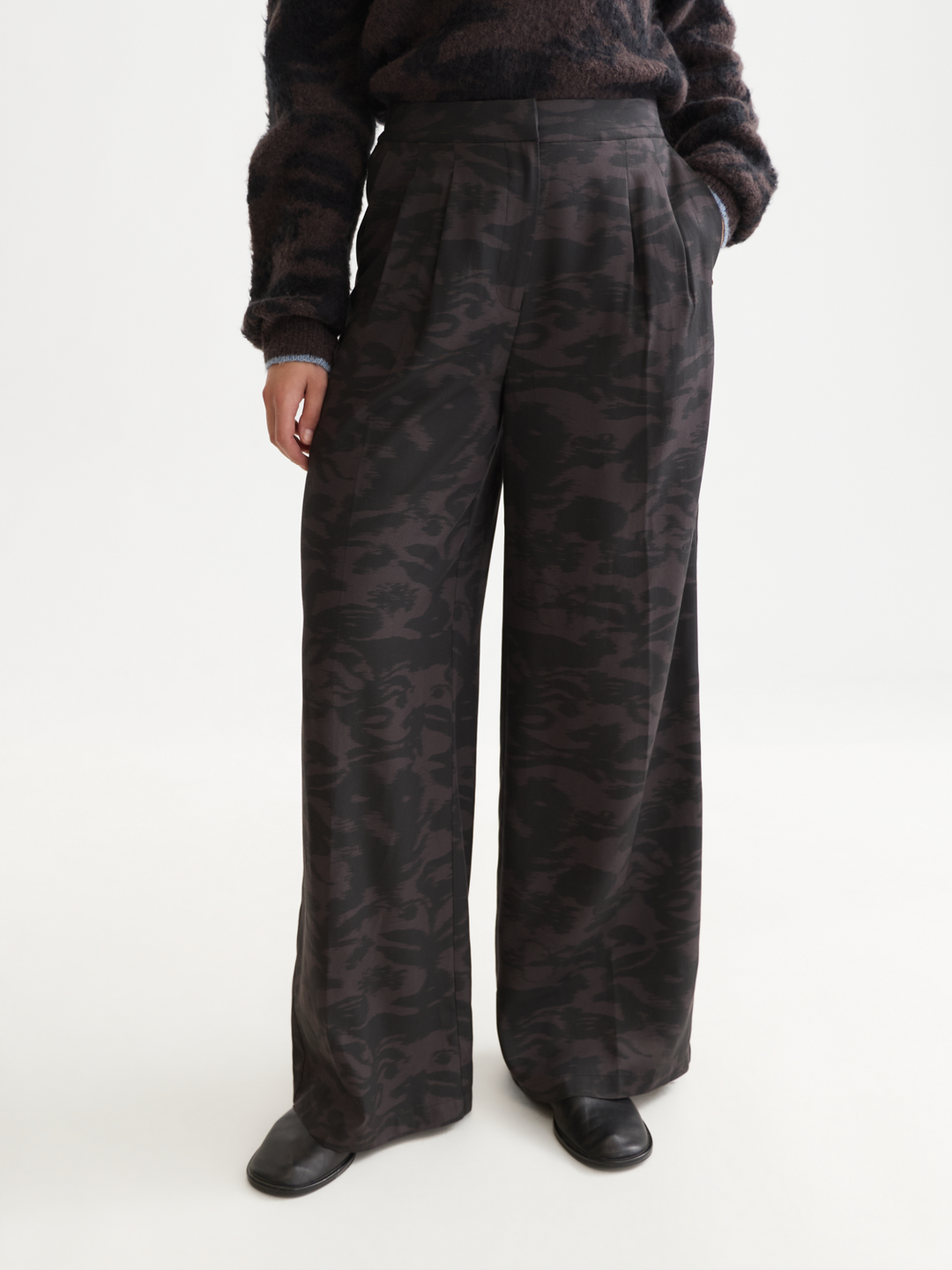 Eleni - high-rise wide-leg printed pants