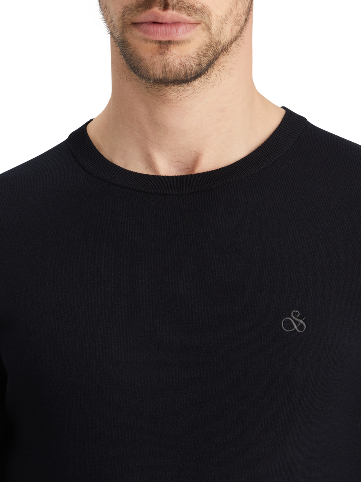 Essentials Pullover Crewneck