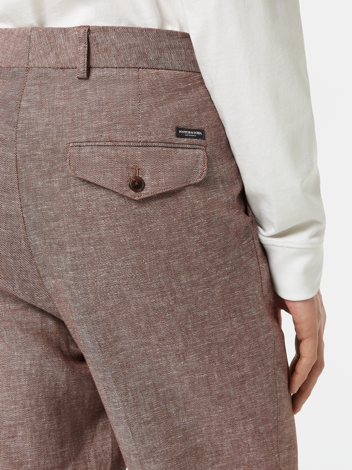 Pleated relaxed straight cotton-linen twill chino