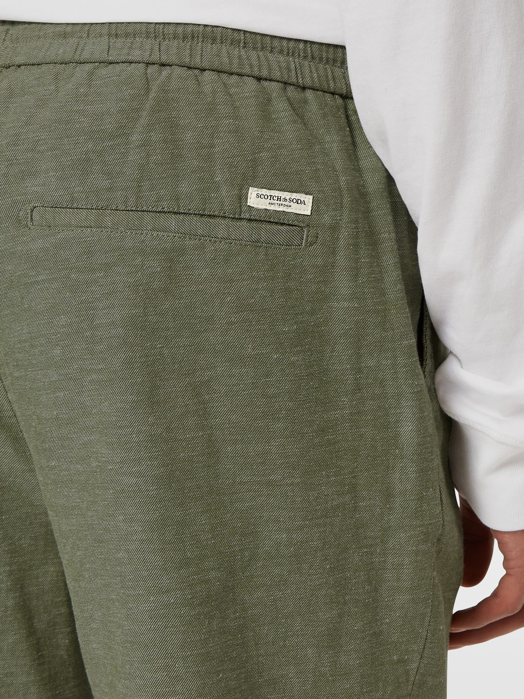 Seasonal core-Fave cotton/linen twill bermuda