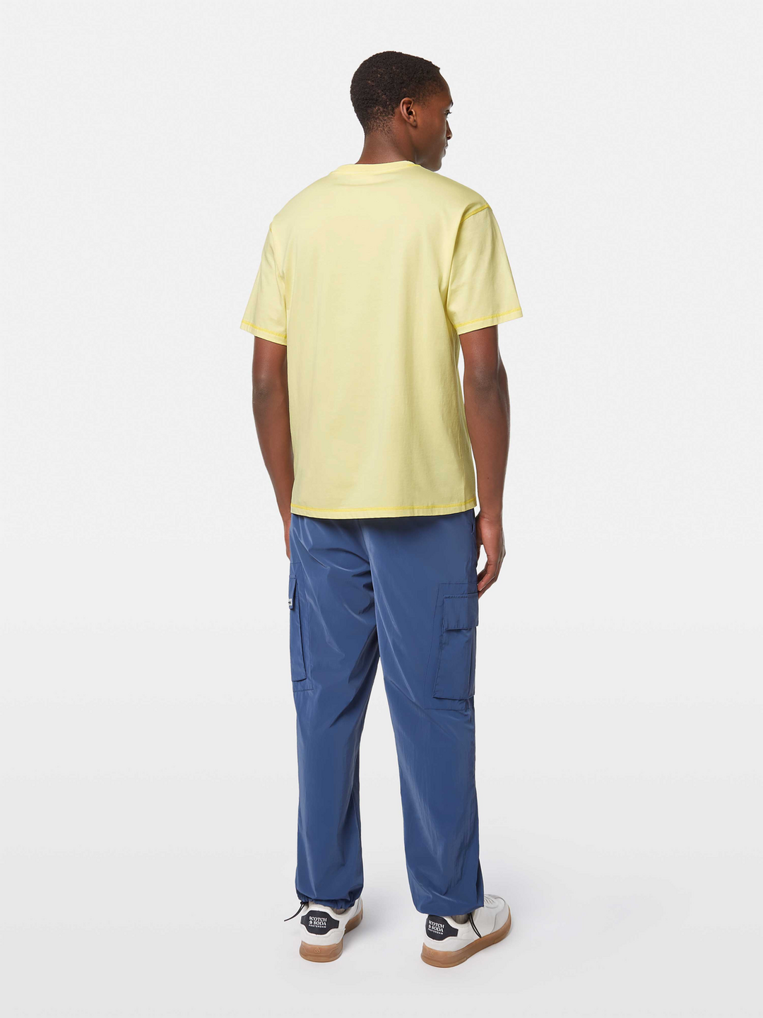 Seasonal core - Relaxed-fit front chest logo T-shirt