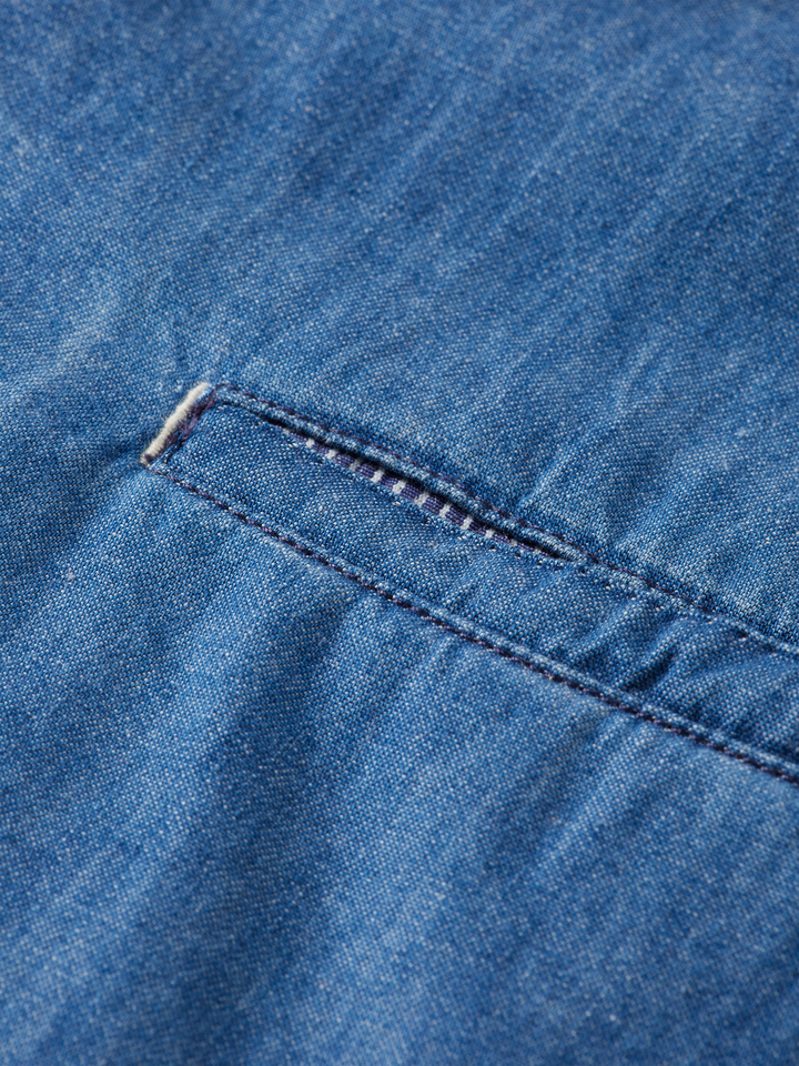 Short-sleeved relaxed-fit lightweight denim shirt