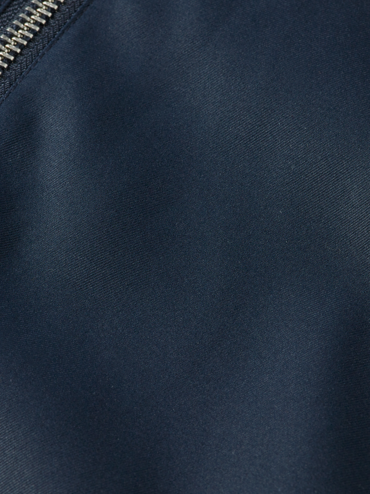 Reversible Bomber