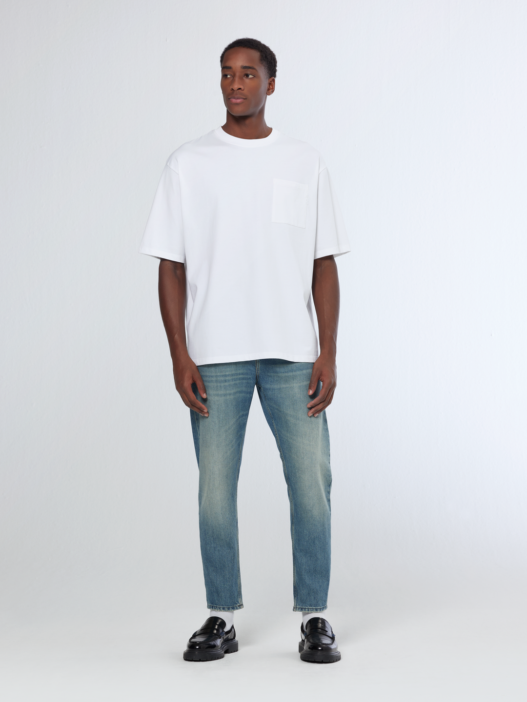 Essentials Dean Loose Tapered Denim