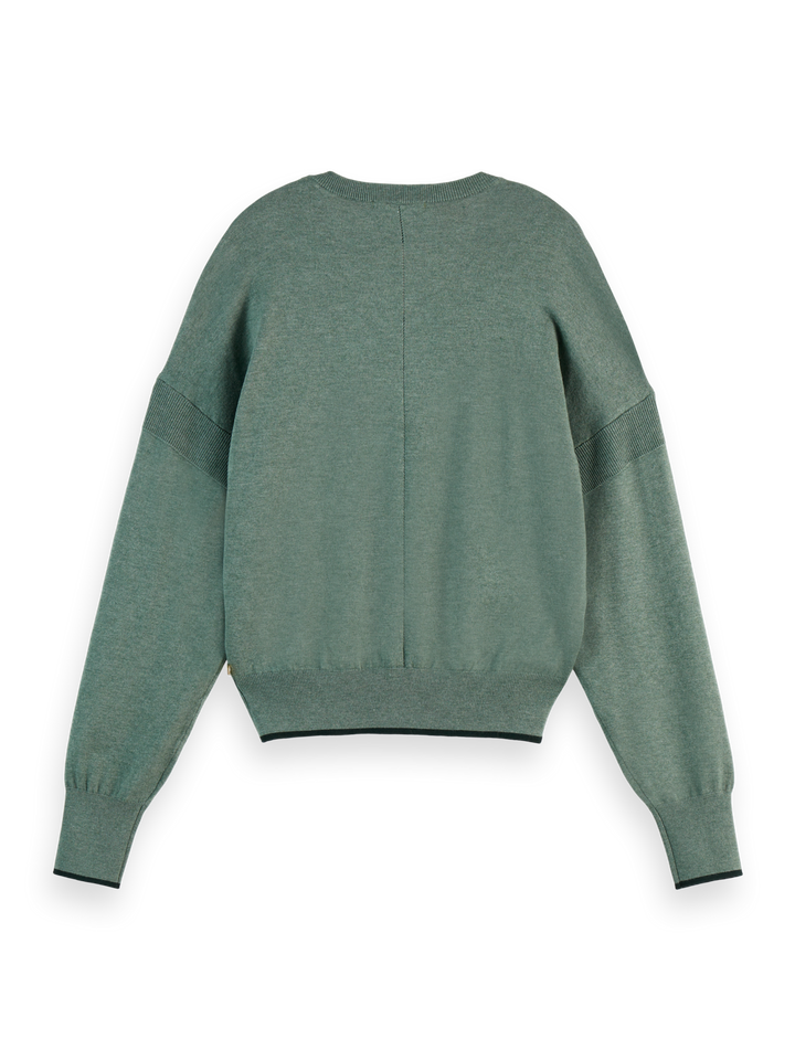 V-neck relaxed pullover