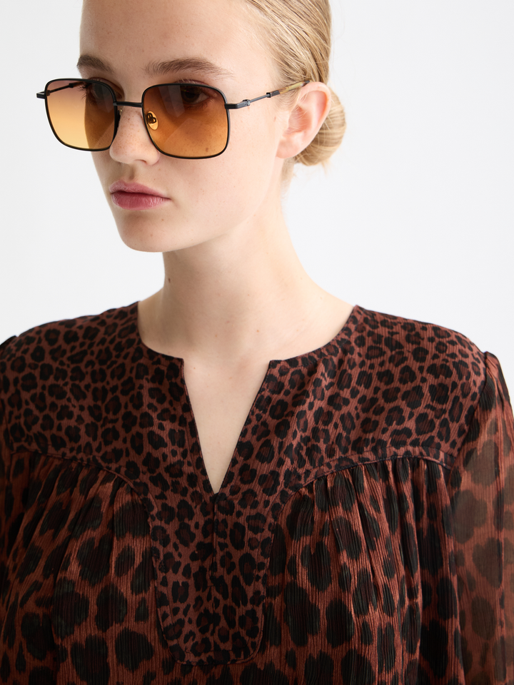 Contrast yoke short sleeve top