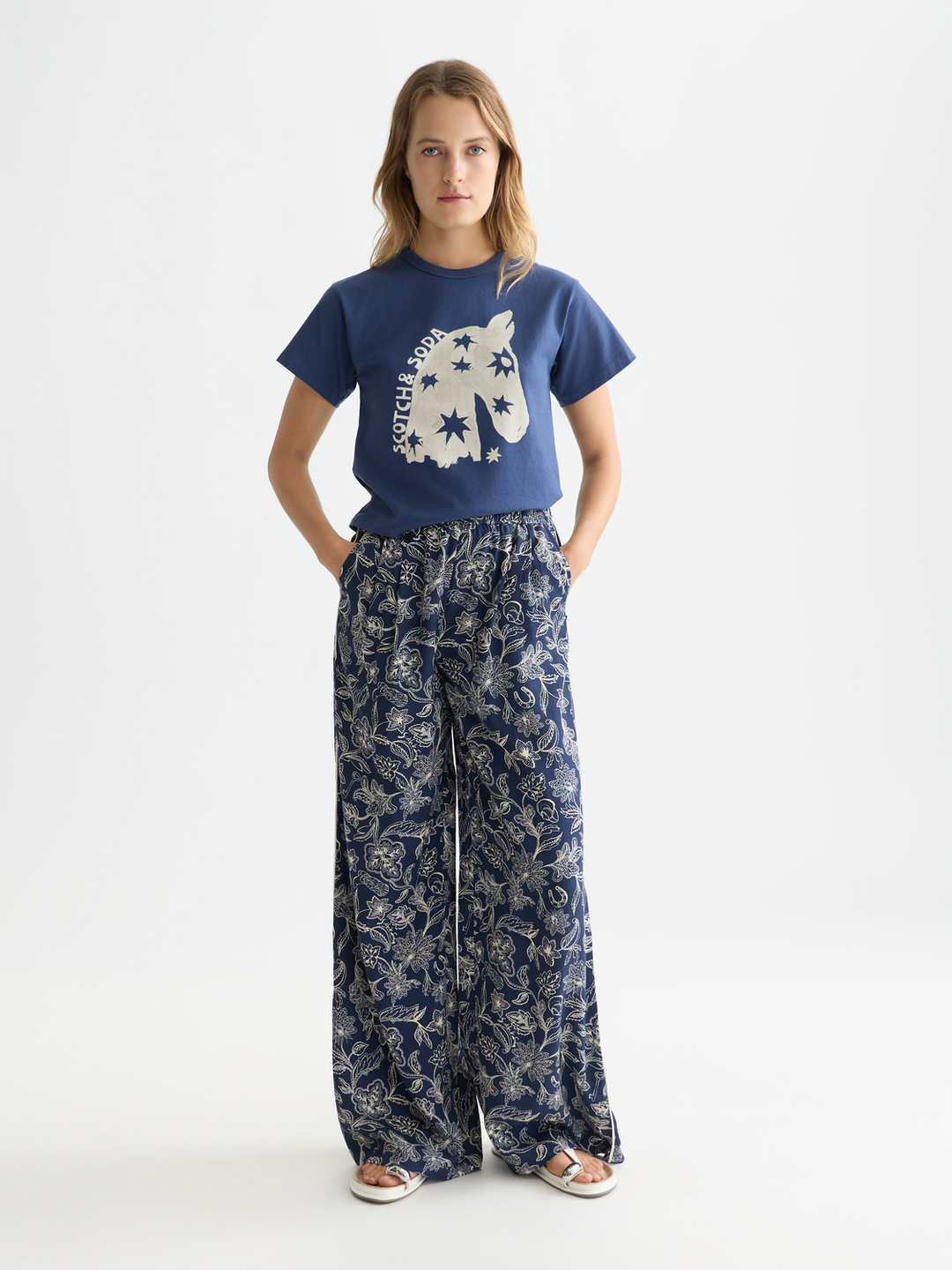 Eleni - All over printed high rise wide leg pull on pants
